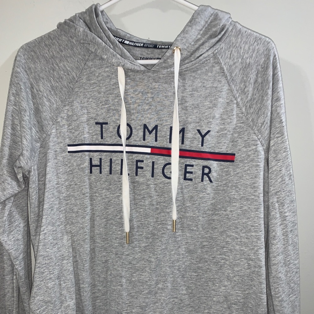 Women’s Tommy Hilfiger hooded tshirt